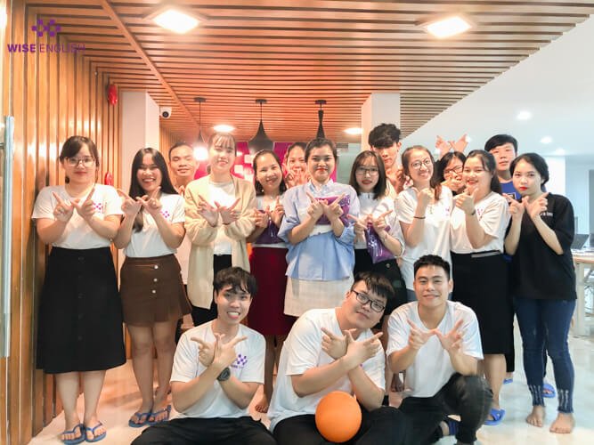 Trao ao Phung chi Oanh Dan 2 071 1