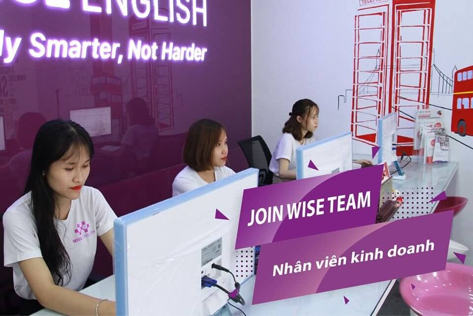 nhân viên tư vấn