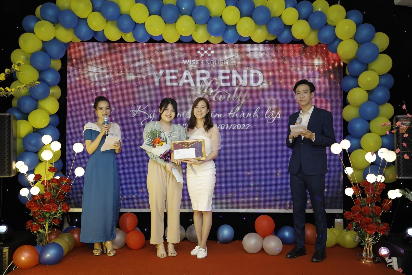 year-end-party 