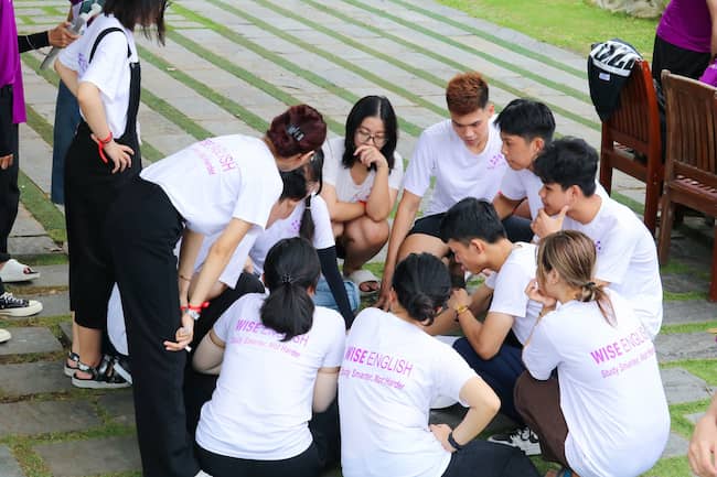 Team building WISE English 2023
