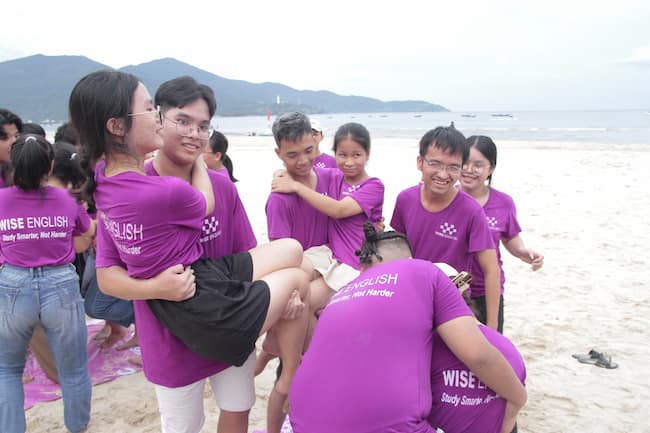 Team building WISE English 2023
