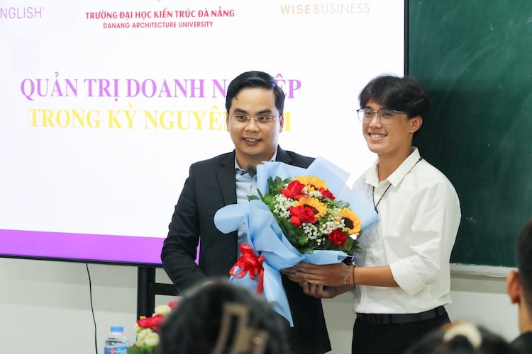 WISE ENGLISH CHIA SẺ VỀ QUẢN TRỊ DOANH NGHIỆP