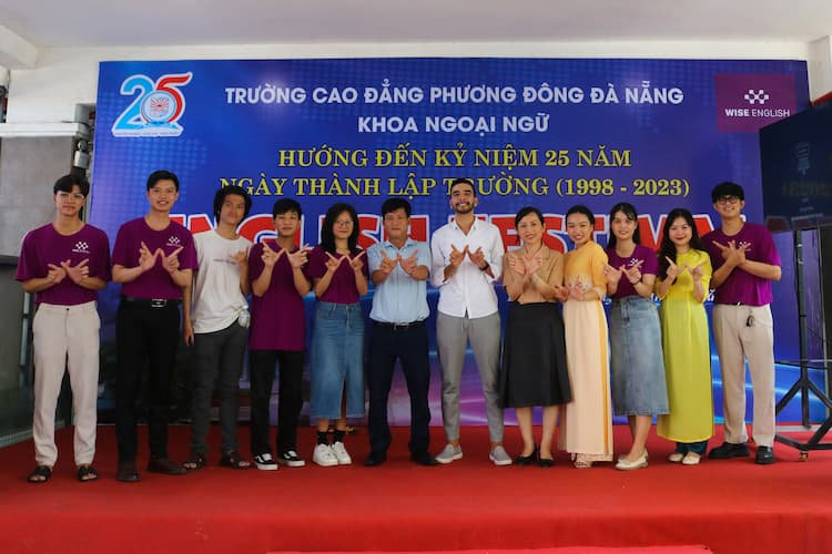 Chung kết Olympic ngày hội tiếng Anh Cao Đẳng Phương Đông