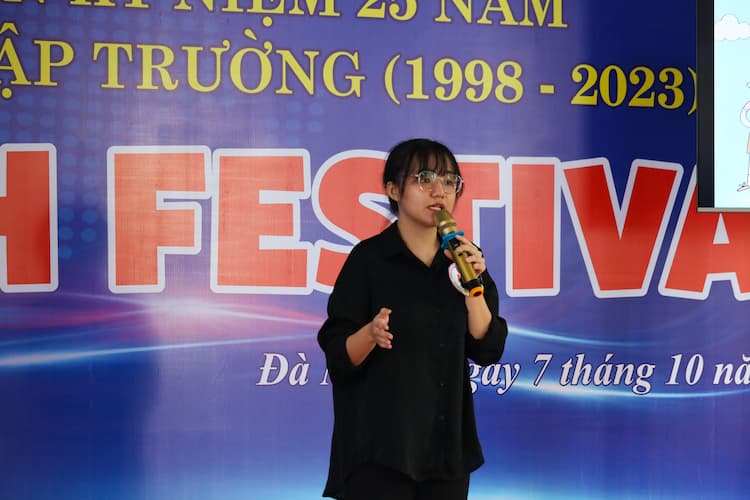 Chung kết Olympic ngày hội tiếng Anh Cao Đẳng Phương Đông