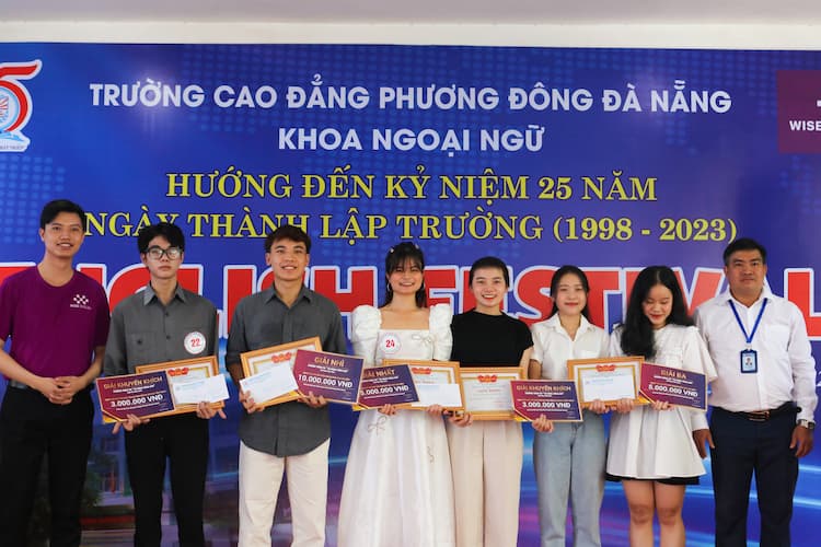 Chung kết Olympic ngày hội tiếng Anh Cao Đẳng Phương Đông