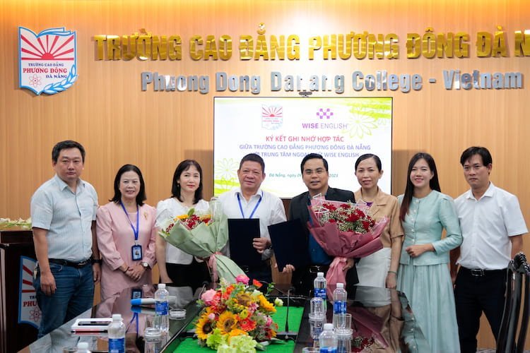 Lễ ký kết ghi nhớ hợp tác giữa WISE English và Cao đẳng Phương Đông