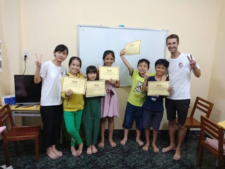 trung-tam-luyen-thi-ielts-hoi-an-1