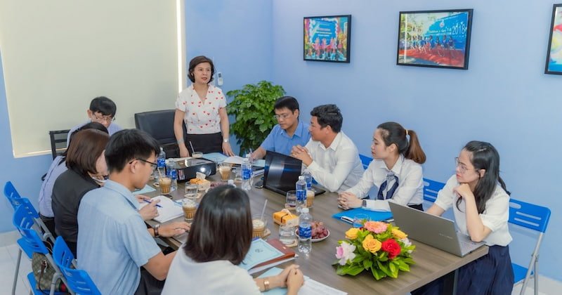 trung-tam-luyen-thi-ielts-quang-binh