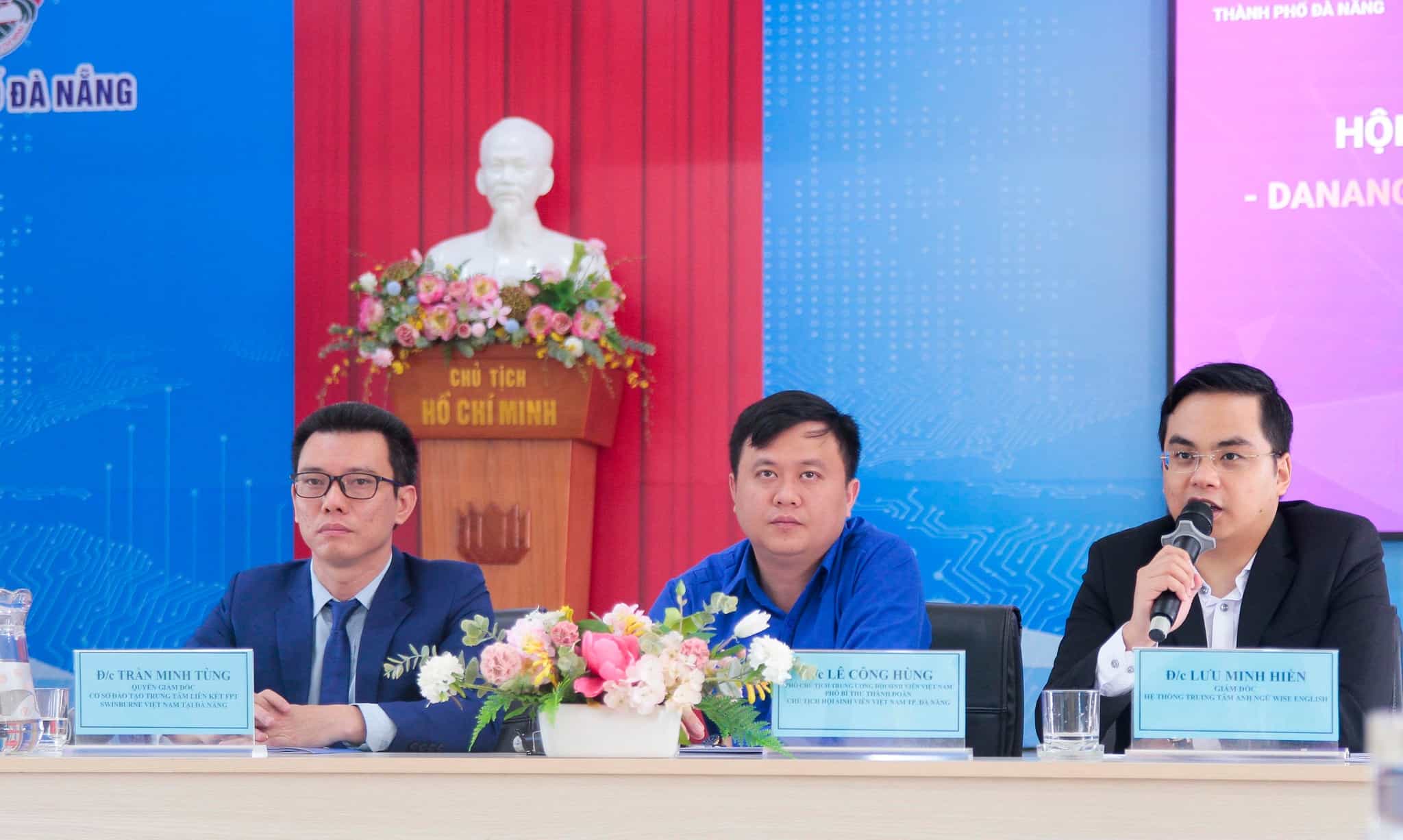 Họp báo Olympic