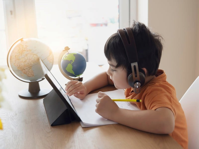 Bật mí 11+ cách dạy con học tiếng Anh tại nhà không nhàm chán 5 Cách dạy con học tiếng Anh tại nhà qua các bài hát