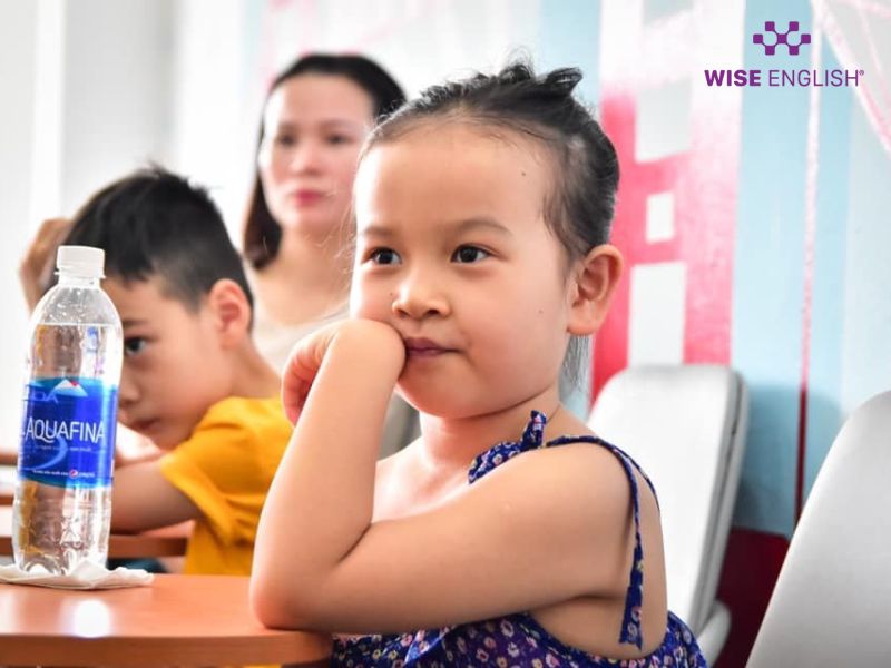 100+ Mẫu câu học tiếng Anh giao tiếp cho trẻ em nhanh nhất 9 Bé học tiếng Anh giao tiếp tại WISE KIDs
