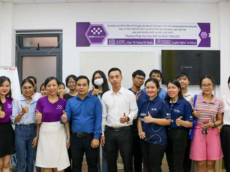 Trợ lý giám đốc làm gì? Vai trò, nhiệm vụ và kỹ năng cần có 6 Ứng tuyển vị trí trợ lý giám đốc tại WISE English