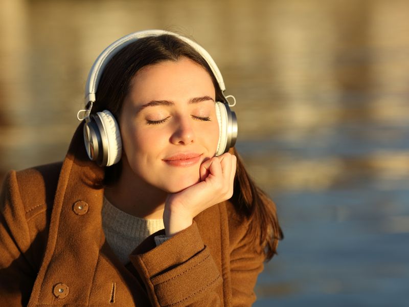 Luyện thi IELTS Listening