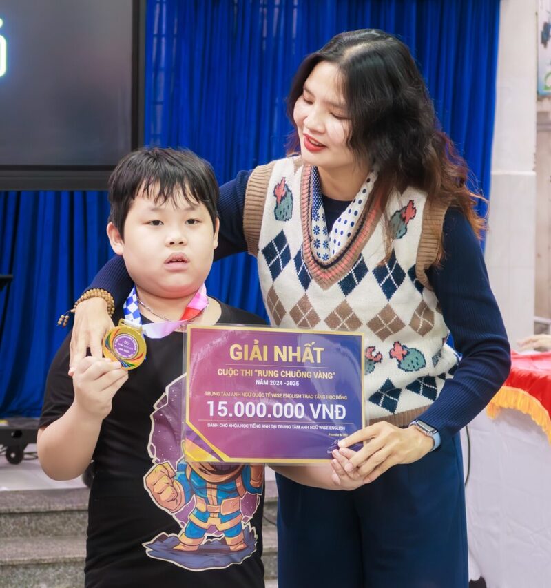 CHƯƠNG TRÌNH “RUNG CHUÔNG VÀNG NĂM HỌC 2024 - 2025 - TRƯỜNG TIỂU HỌC LÊ LAI" DO WISE ENGLISH KẾT HỢP VỚI TRƯỜNG TIỂU HỌC LÊ LAI - QUẬN HẢI CHÂU TỔ CHỨC ĐÃ DIỄN RA THÀNH CÔNG TỐT ĐẸP 2 470882561 1067155318760163 8550999879746471928 n 1 1