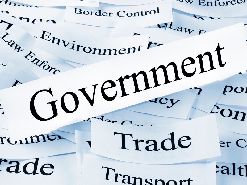 IELTS WRITING TASK 2 GOVERMENT TOPIC