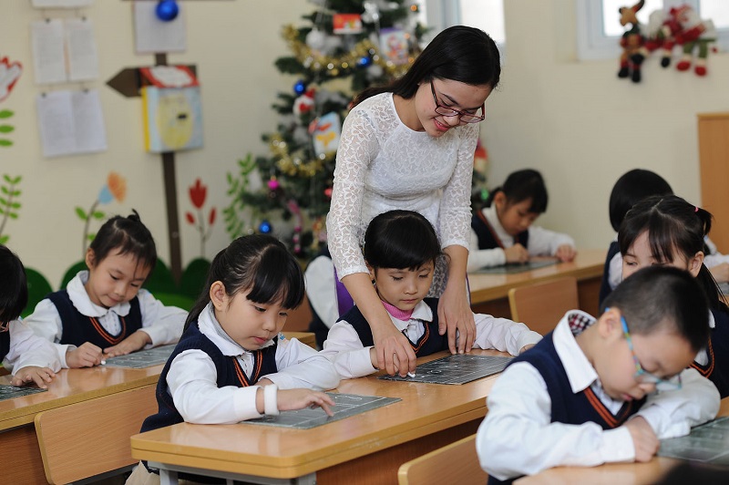 Dạy thêm ở nhà có cần giấy phép không? Giải đáp chi tiết 2 Dạy thêm ở nhà có cần giấy phép không