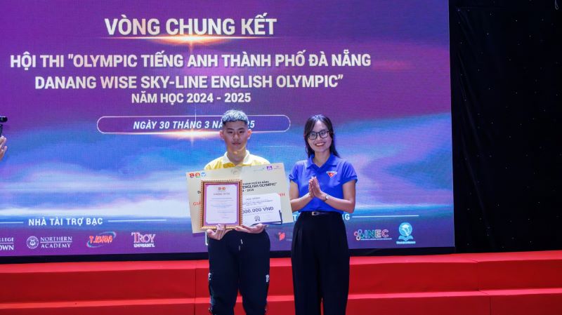 KẾT QUẢ CỦA VÒNG THI CHUNG KẾT HỘI THI "OLYMPIC TIẾNG ANH THÀNH PHỐ ĐÀ NẴNG - DANANG WISE SKY-LINE ENGLISH OLYMPIC" NĂM HỌC 2024 - 2025| BẢNG B KHỐI TRUNG HỌC CƠ SỞ 1 vong chung ket bang b 12