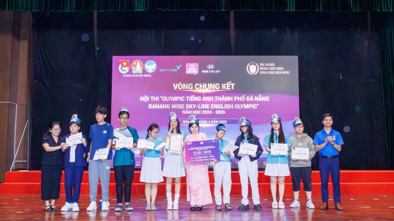 KẾT QUẢ CỦA VÒNG THI CHUNG KẾT HỘI THI "OLYMPIC TIẾNG ANH THÀNH PHỐ ĐÀ NẴNG - DANANG WISE SKY-LINE ENGLISH OLYMPIC" NĂM HỌC 2024 - 2025| BẢNG B KHỐI TRUNG HỌC CƠ SỞ 6 vong chung ket bang b 3