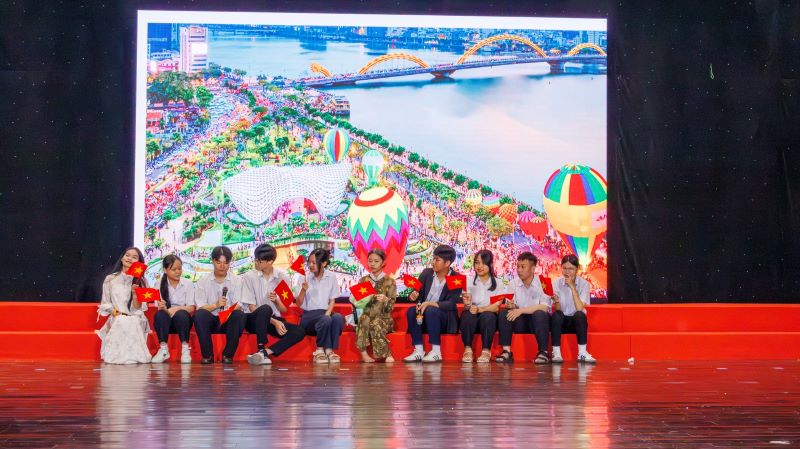 KẾT QUẢ CỦA VÒNG THI CHUNG KẾT HỘI THI "OLYMPIC TIẾNG ANH THÀNH PHỐ ĐÀ NẴNG - DANANG WISE SKY-LINE ENGLISH OLYMPIC" NĂM HỌC 2024 - 2025 - BẢNG C KHỐI TRUNG HỌC PHỔ THÔNG 14 vong chung ket bang c 12