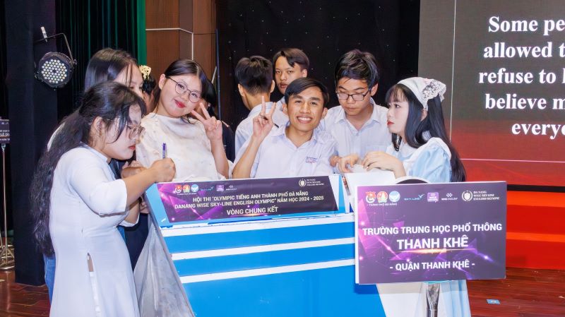 KẾT QUẢ CỦA VÒNG THI CHUNG KẾT HỘI THI "OLYMPIC TIẾNG ANH THÀNH PHỐ ĐÀ NẴNG - DANANG WISE SKY-LINE ENGLISH OLYMPIC" NĂM HỌC 2024 - 2025 - BẢNG C KHỐI TRUNG HỌC PHỔ THÔNG 9 vong chung ket bang c 7