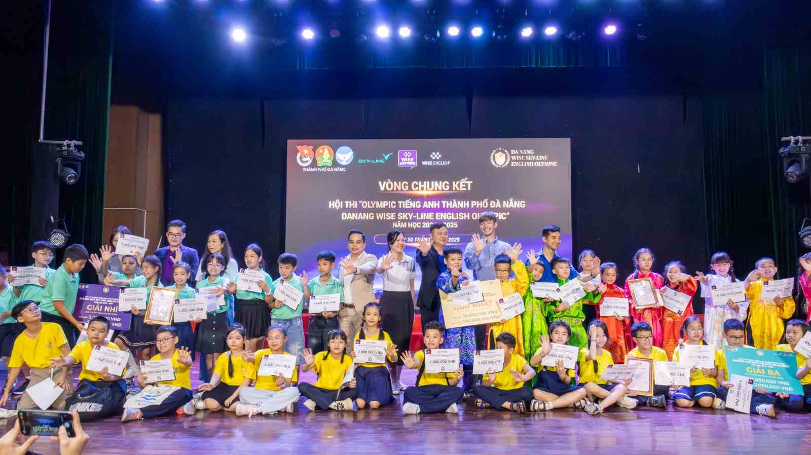 TOP 10+ TRUNG TÂM TIẾNG ANH TRẺ EM UY TÍN VÀ CHẤT LƯỢNG NHẤT VIỆT NAM 2 WISE Kids Teens là đơn vị tổ chức cuộc thi Olympic tiếng Anh thành phố Đà Nẵng 3 năm liên tiếp