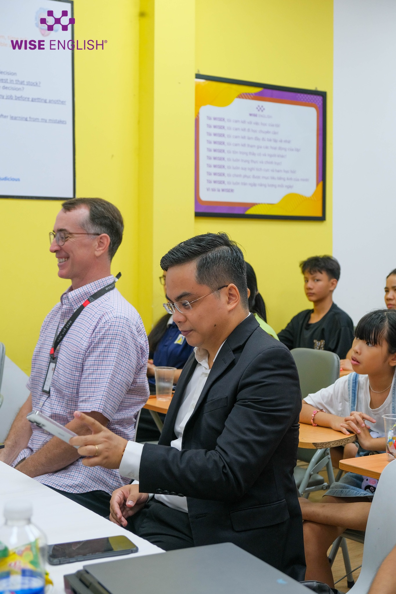 SỰ KIỆN MÙA HÈ BỨT PHÁ: LÀM CHỦ THUYẾT TRÌNH & DEBATE CÙNG TIẾN SĨ SEAN WATTS ĐÃ DIỄN RA THÀNH CÔNG TỐT ĐẸP 20 505119274 1208680867940940 4809656633630556003 n
