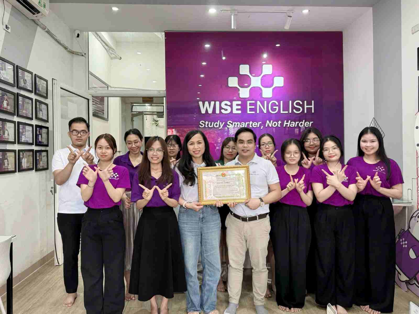 TỔNG HỢP TỪ VỰNG TIẾNG ANH LỚP 6 THEO SGK MỚI NHẤT 4 WISE English vinh dự được Ủy ban Nhân dân Thành phố trao tặng Bằng khen "Hoàn thành xuất sắc nhiệm vụ năm 2024"
