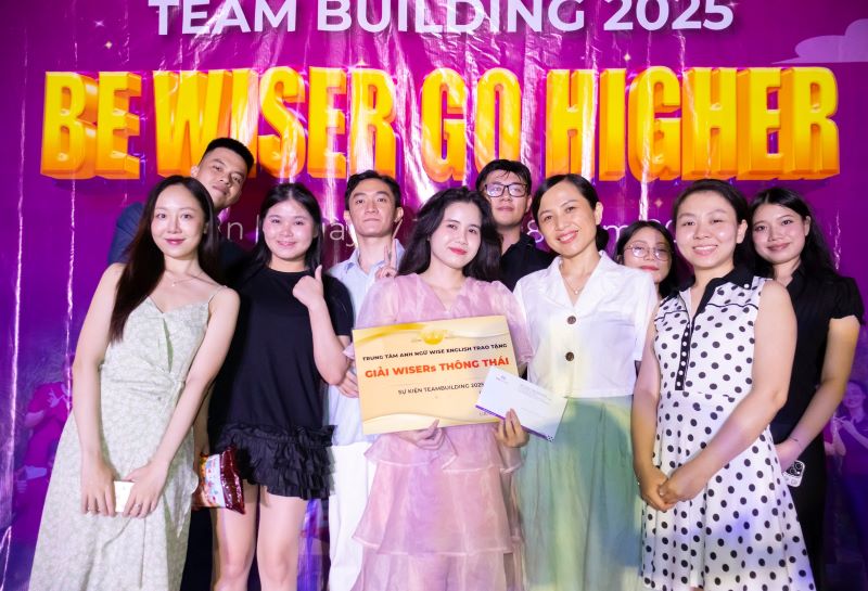 wise english team building 3
